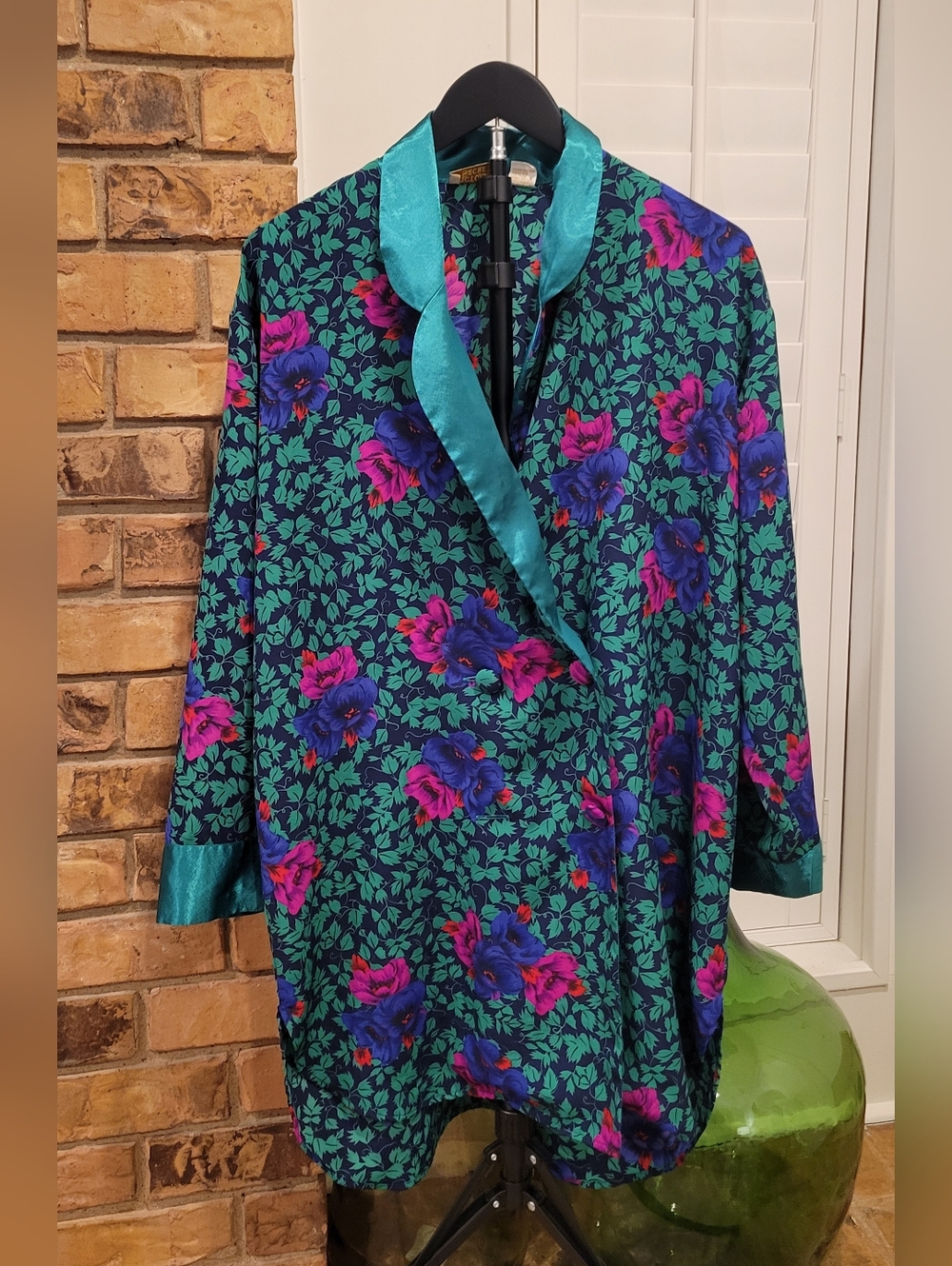 Vintage Victoria's Secret Gold Label Emerald Satin-Trim Floral Robe